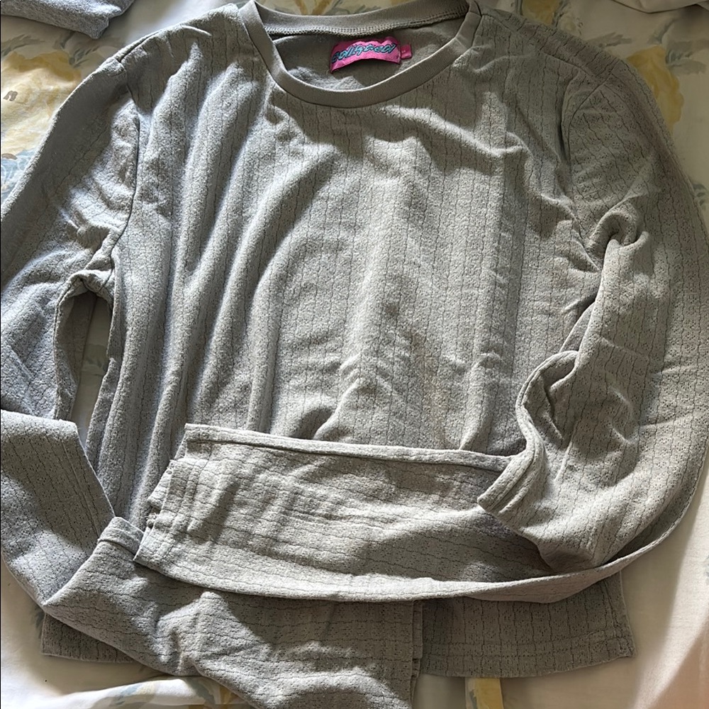 Gray Women's Knit Long Sleeve Shirt
